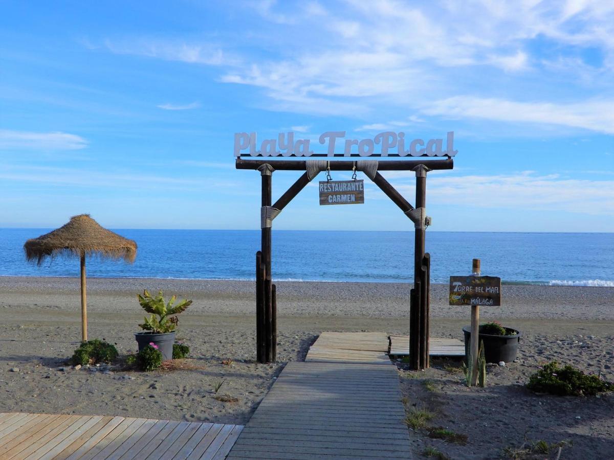 Seafront Apartment Torre Del Mar Exterior photo